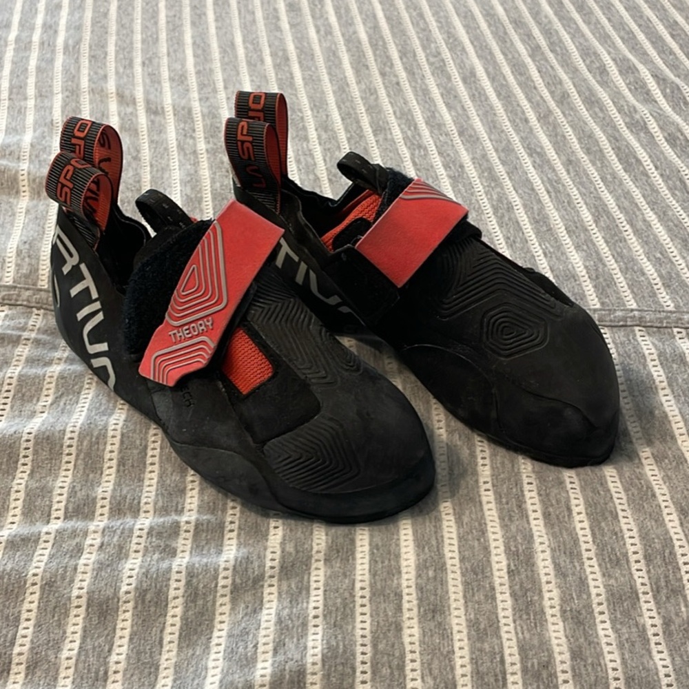 La Sportiva Theory 35.5